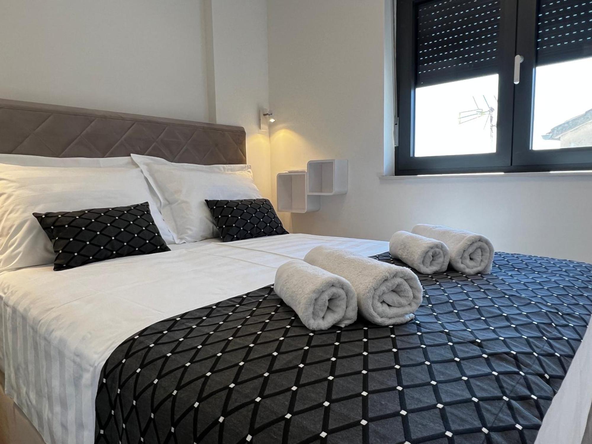 White Pearl Apartments - New เกรบัชติซา ภายนอก รูปภาพ