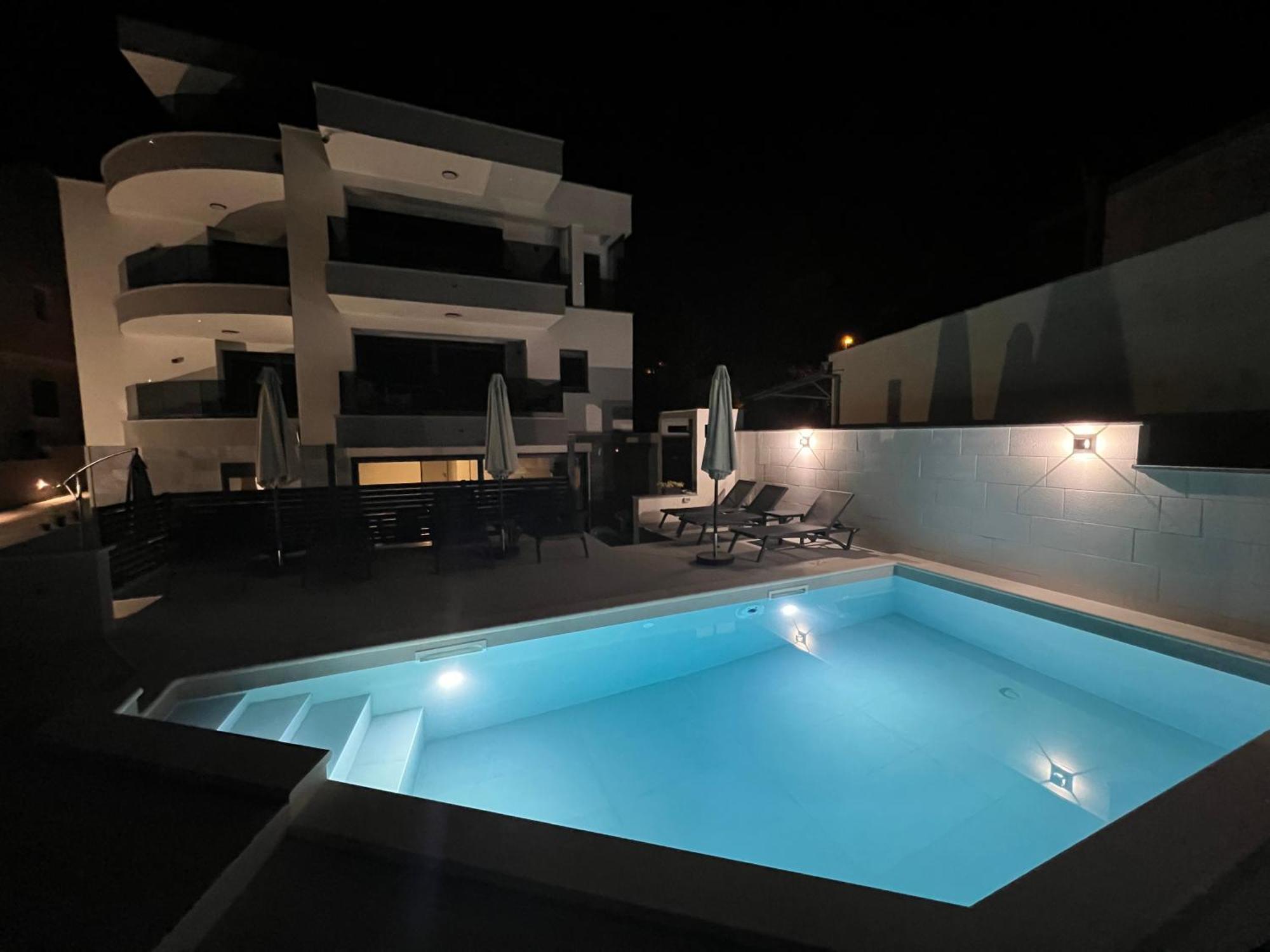 White Pearl Apartments - New เกรบัชติซา ภายนอก รูปภาพ